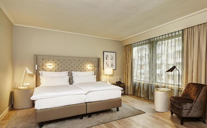 Clayton Hotel Dusseldorf City Centre Ruang foto