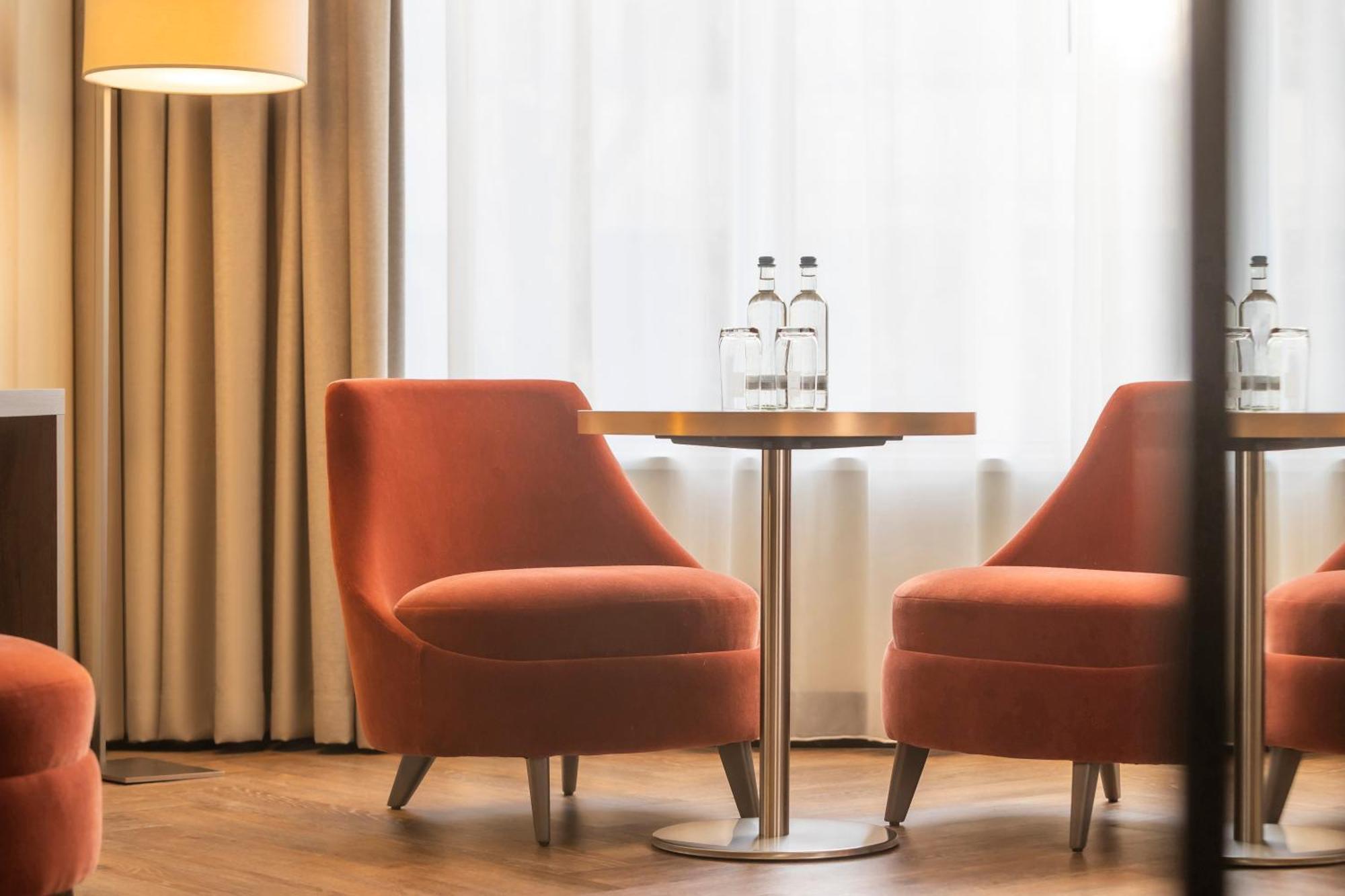Clayton Hotel Dusseldorf City Centre Bagian luar foto